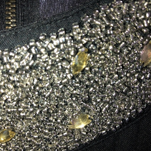 Herbench Evening Dress - Picture 7 of 8